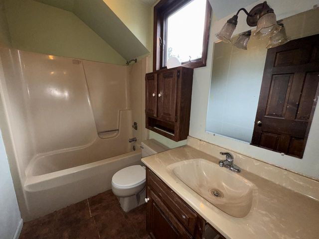 W303S1752 Brandybrook ROAD, Waukesha, WI 53188