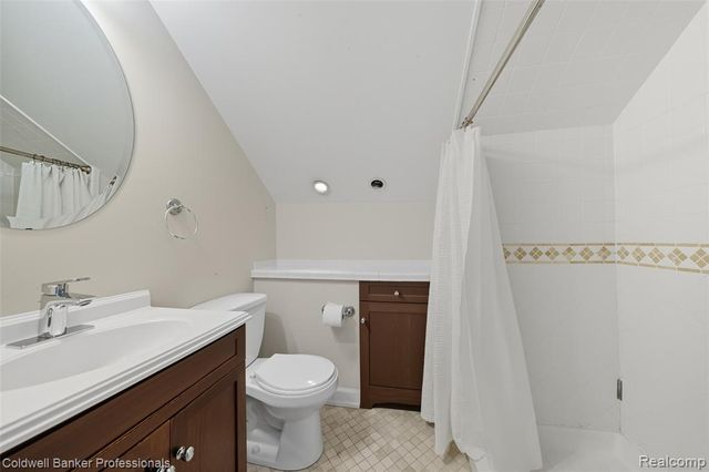 3311 Ellwood Avenue, Royal Oak, MI 48073