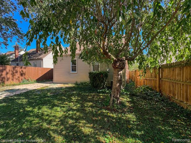3311 Ellwood Avenue, Royal Oak, MI 48073