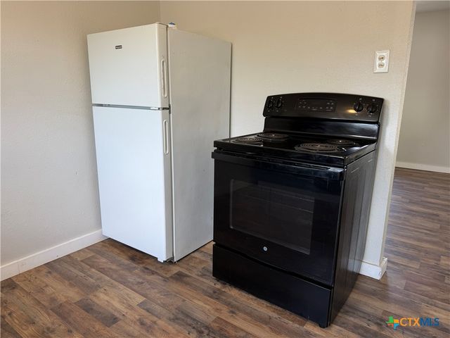 935 Campbell Street, Seguin, TX 78155