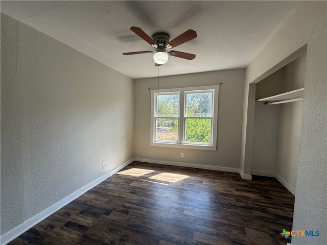 935 Campbell Street, Seguin, TX 78155