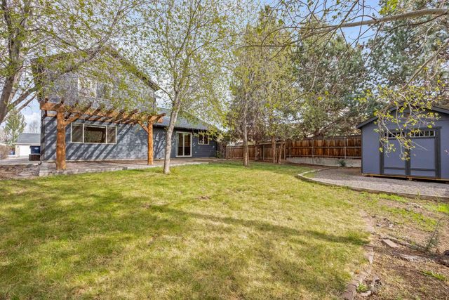 63037 Yampa Way, Bend, OR 97701