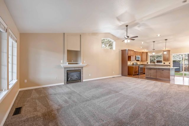 63037 Yampa Way, Bend, OR 97701