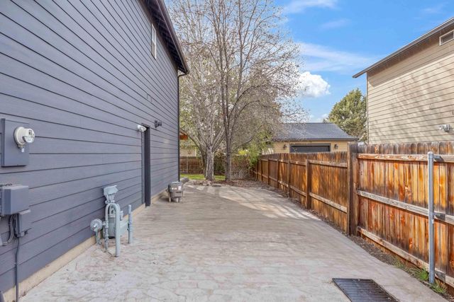 63037 Yampa Way, Bend, OR 97701