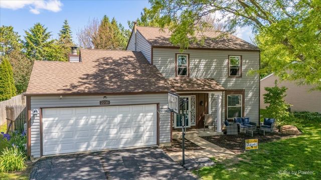2238 Highfield Lane, Aurora, IL 60504