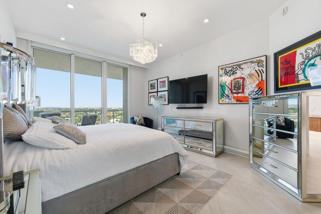 1063 HILLSBORO MILE 807, Hillsboro Beach, FL 33062
