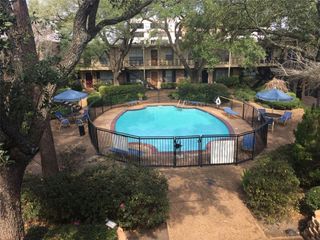 3224 Timmons Lane 125, Houston, TX 77027