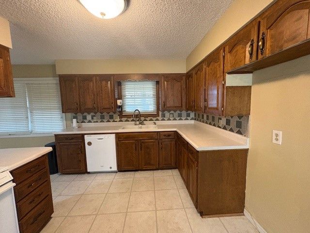 1406 Brentwood Drive, Harrison, AR 72601