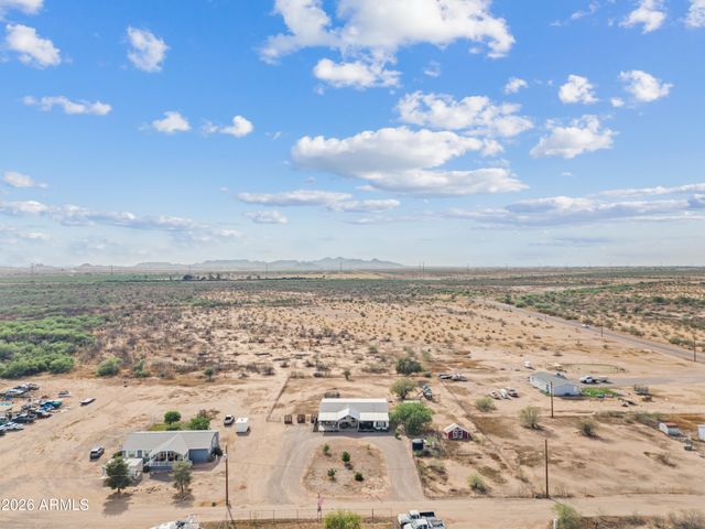 32556 N KEFFER Road, San Tan Valley, AZ 85143
