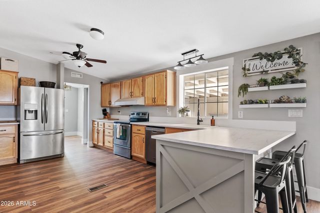 32556 N KEFFER Road, San Tan Valley, AZ 85143