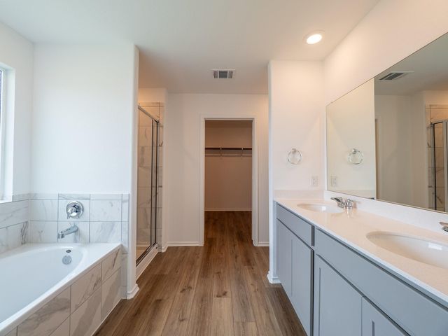 702 Silver Springs BND, Kyle, TX 78640