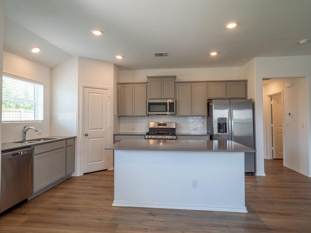 702 Silver Springs BND, Kyle, TX 78640