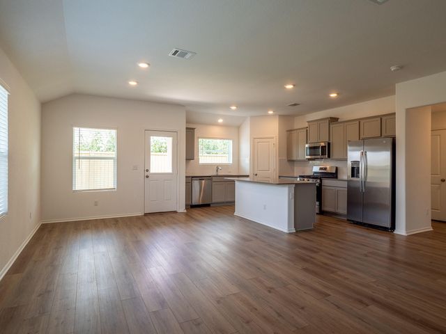 702 Silver Springs BND, Kyle, TX 78640
