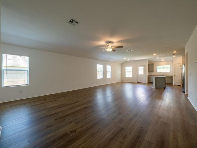 702 Silver Springs BND, Kyle, TX 78640