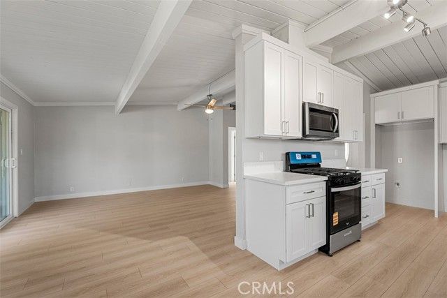 1696 Manor, Pomona, CA 91766