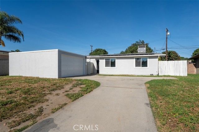 1696 Manor, Pomona, CA 91766