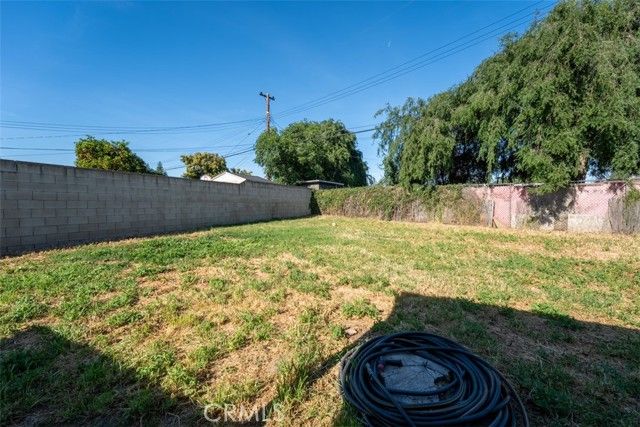 1696 Manor, Pomona, CA 91766