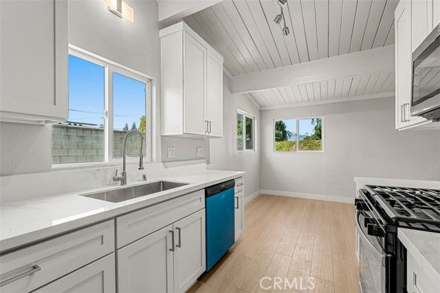 1696 Manor, Pomona, CA 91766