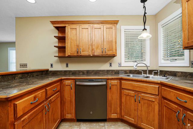 3620 Everett Drive, Manhattan, KS 66503
