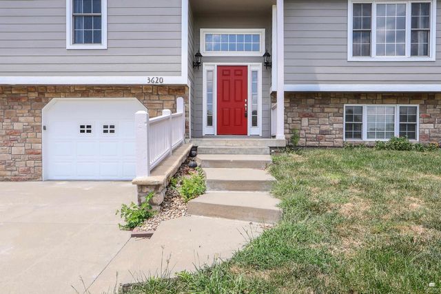 3620 Everett Drive, Manhattan, KS 66503
