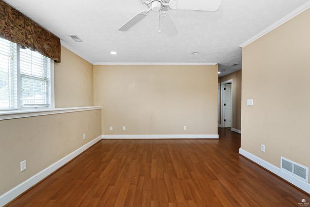 3620 Everett Drive, Manhattan, KS 66503