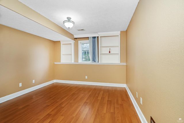 3620 Everett Drive, Manhattan, KS 66503