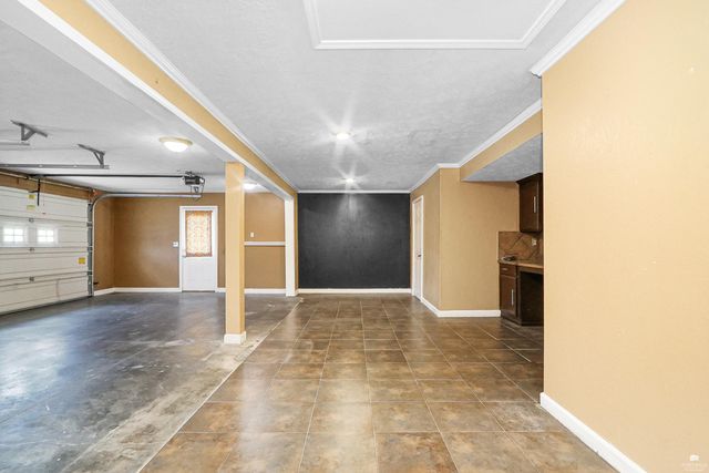 3620 Everett Drive, Manhattan, KS 66503