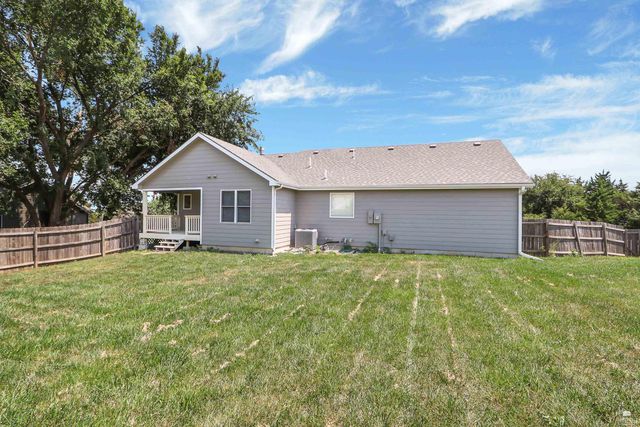 3620 Everett Drive, Manhattan, KS 66503