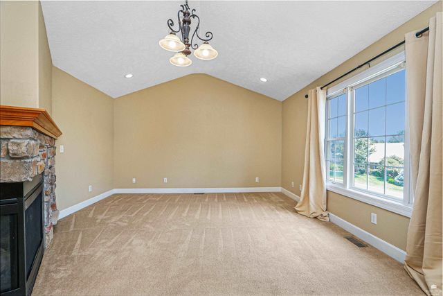 3620 Everett Drive, Manhattan, KS 66503