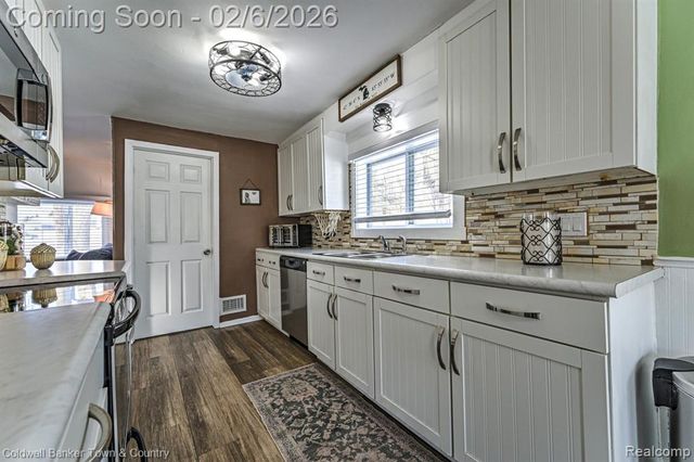 539 Fowler Street, Howell, MI 48843