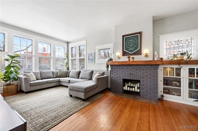 34 Richmond Avenue, Buffalo, NY 14222