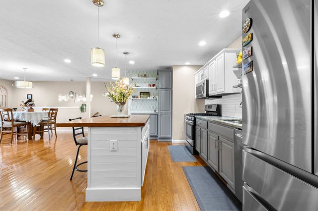 51951 Sandy Lane Drive, Granger, IN 46530