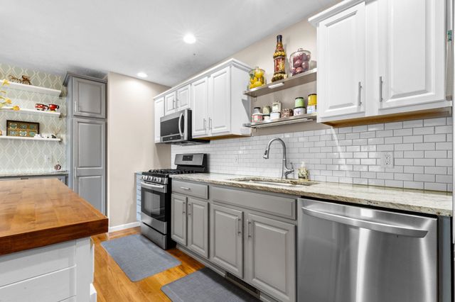 51951 Sandy Lane Drive, Granger, IN 46530