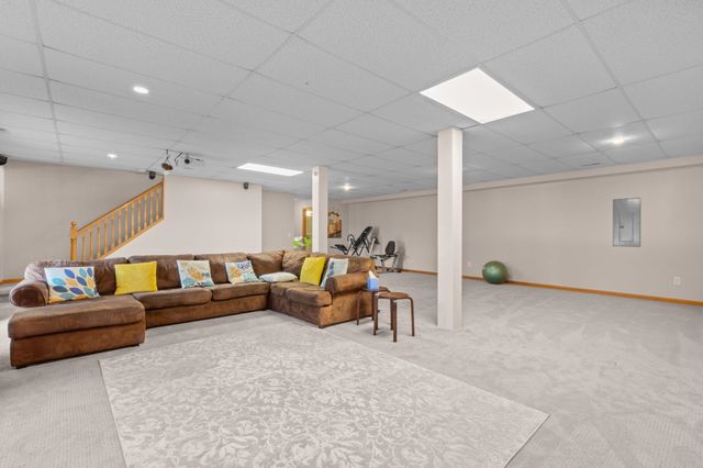 51951 Sandy Lane Drive, Granger, IN 46530
