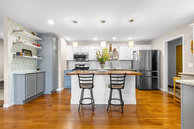 51951 Sandy Lane Drive, Granger, IN 46530