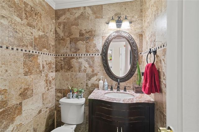 1849 Chestwood DR, Virginia Beach, VA 23453