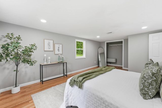 49 Harrington Rd., Charlton, MA 01507