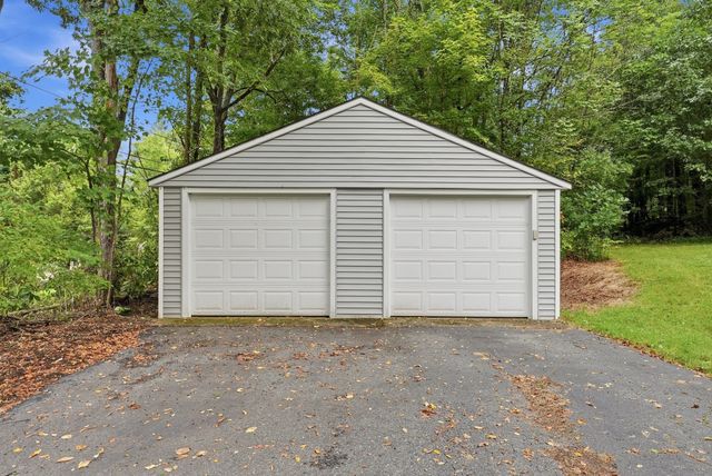 49 Harrington Rd., Charlton, MA 01507