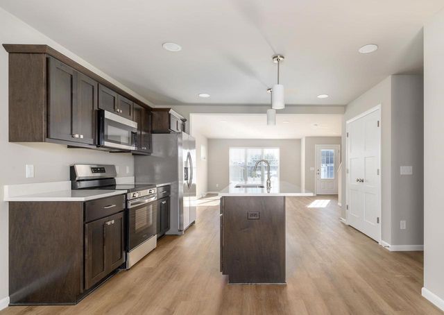 10114 Mosaic Way, Middleton, WI 53562