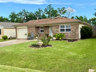 10700 Bois D Arc Street, La Porte, TX 77571