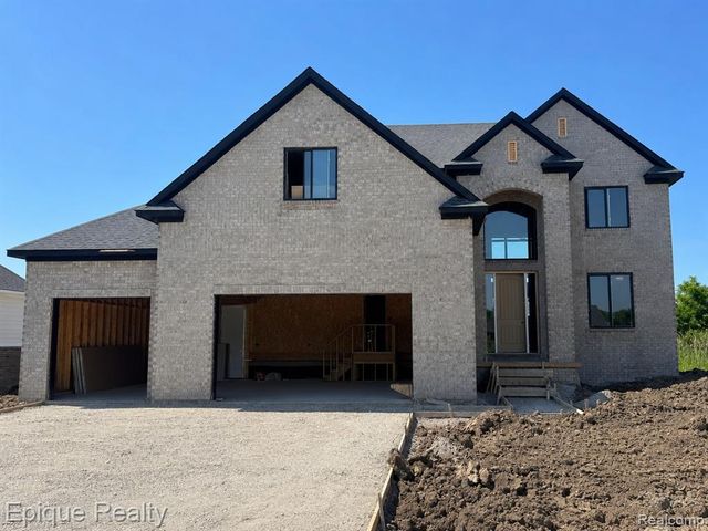29760 Red Fox Lane, Chesterfield, MI 48047