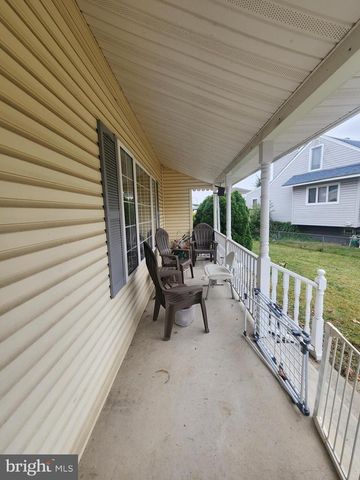 22 THEODORE AVE, Maple Shade, NJ 08052
