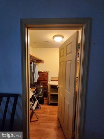 22 THEODORE AVE, Maple Shade, NJ 08052