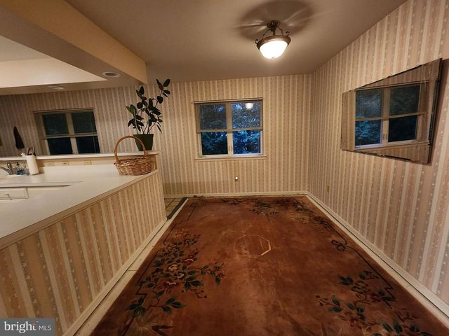 22 THEODORE AVE, Maple Shade, NJ 08052