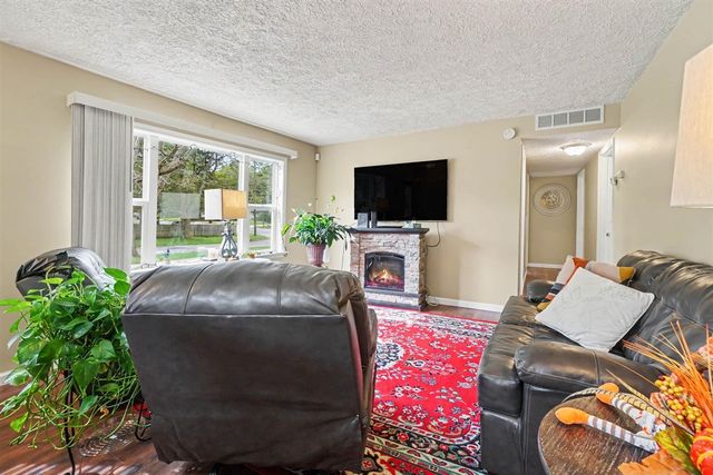 3010 Range Street, Kalamazoo, MI 49004