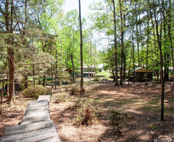12286 Fairlane Rd, St Francisville, LA 70775