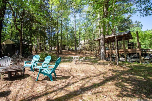 12286 Fairlane Rd, St Francisville, LA 70775