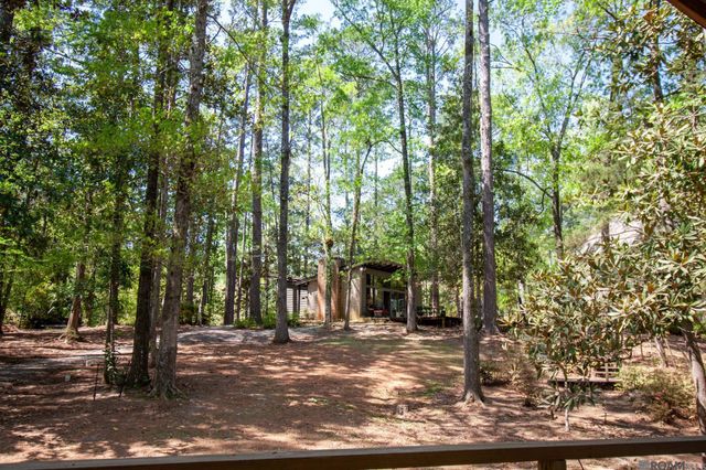 12286 Fairlane Rd, St Francisville, LA 70775