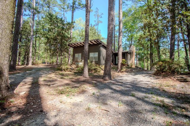 12286 Fairlane Rd, St Francisville, LA 70775