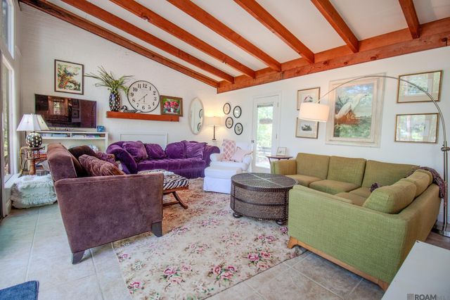 12286 Fairlane Rd, St Francisville, LA 70775